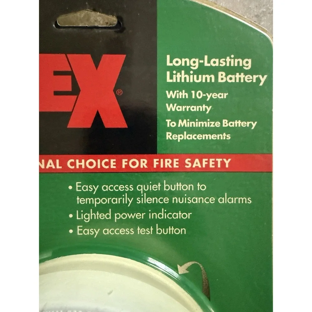 FIREX Smoke Alarm model CC #4015 NEW and Sealed.. Battery Powered